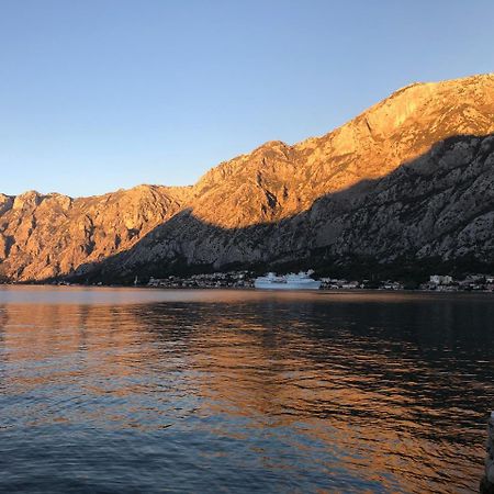 Palazzo Sbutega Bed & Breakfast Kotor Ngoại thất bức ảnh